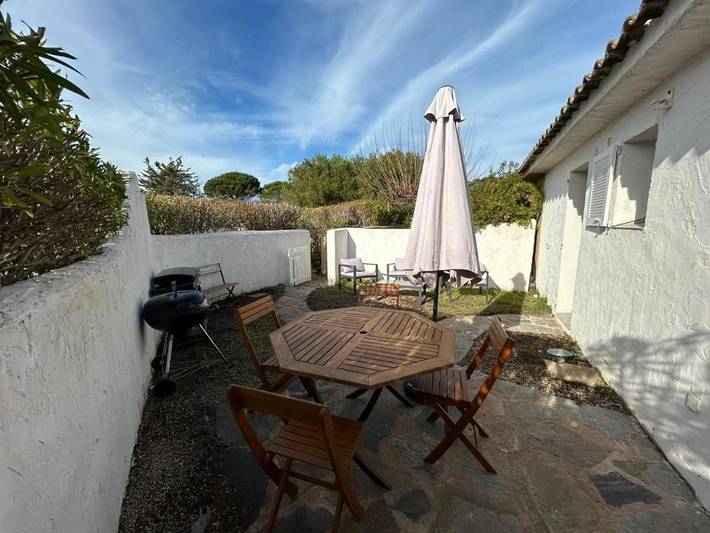 Location de vacances pour 4 personnes, avec jardin et terrasse dans Santa Giulia