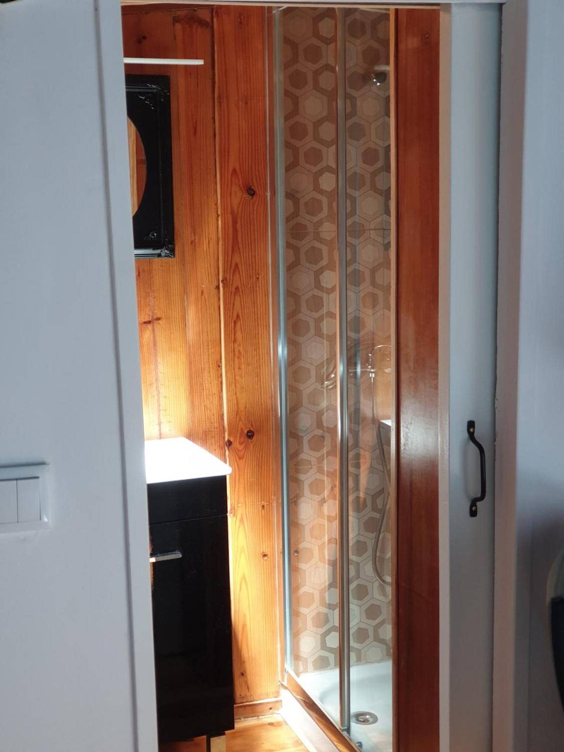 Room 'Twin' with Shared Garden and Wi-Fi in Porto, Porto distrikt