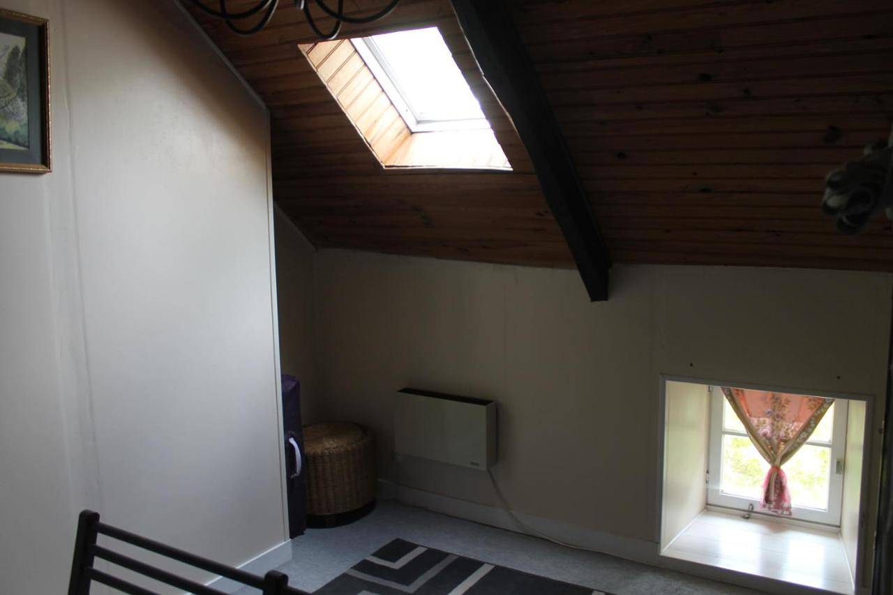 Appartement entier, One-Bedroom Apartment in Huelgoat, Région de Châteaulin