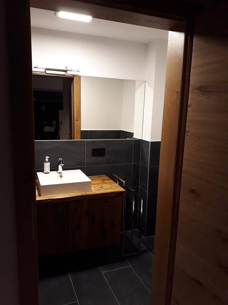 Ganze Ferienwohnung, App. 2-4 Pers.:  2 Schlafräume, Dusche/Wc in Sankt Anton am Arlberg, Arlberg
