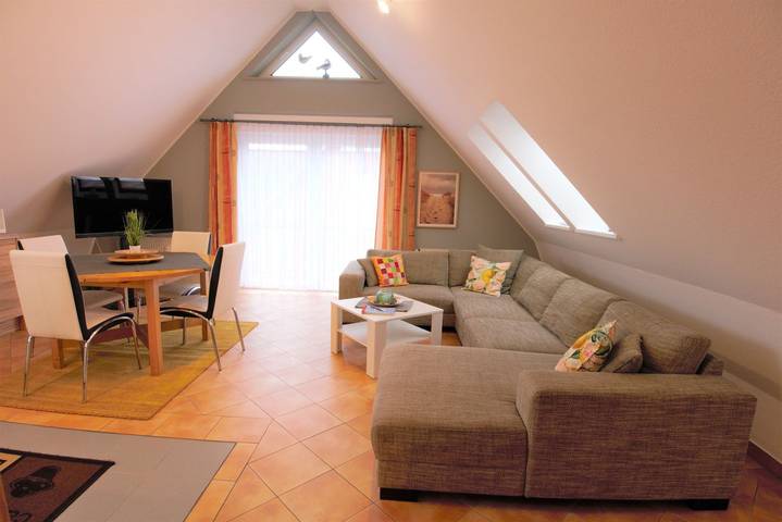 Ferienwohnung für 4 Personen, mit Balkon in Zingst