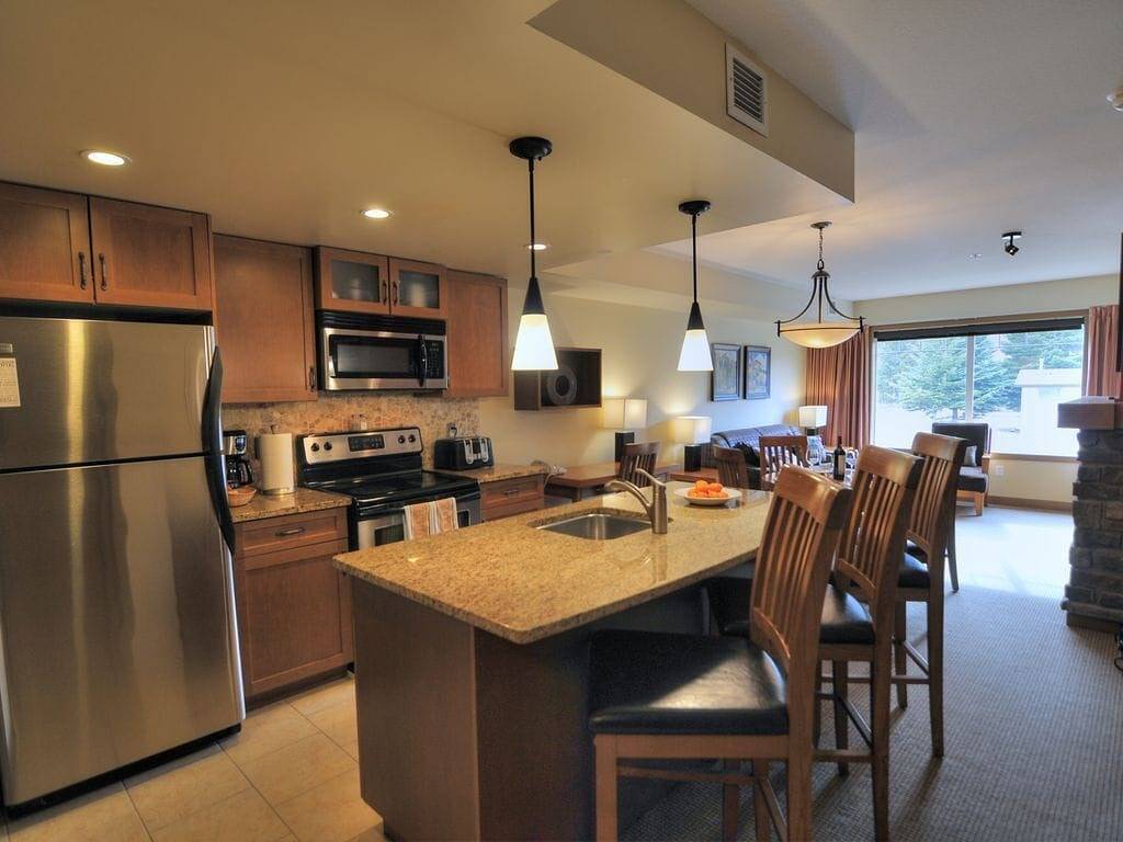 Ganze Wohnung, Copperstone 2Br in den kanadischen Rocky Mountains - hundefreundlicher, geteilter Whirlpool in Canmore, Banff-Nationalpark