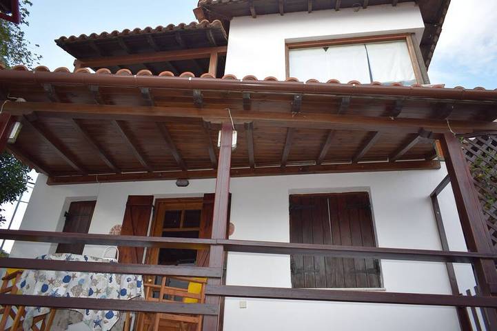 Gîte pour 4 personnes, avec Balcon ainsi que Jacuzzi et Jardin dans Agios Ioannis (Zagora–Mouresi)