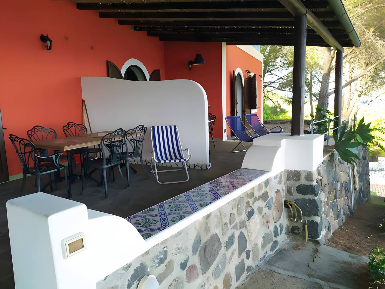 Appartement entier, Appartement "Ginostra" dans villa avec vue mer, Wi-Fi et climatisation in Lipari