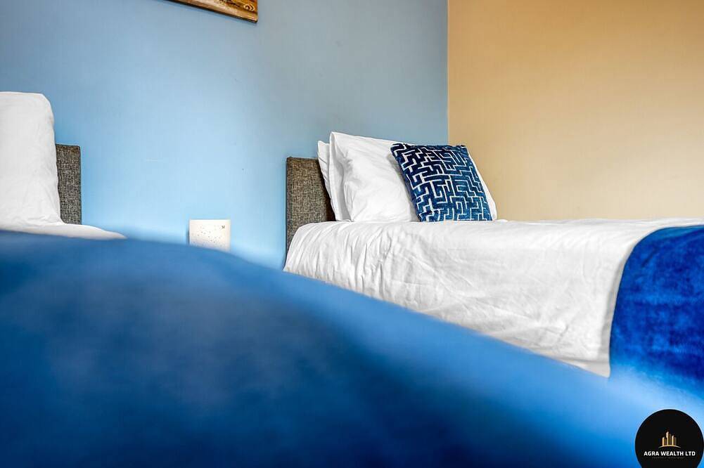 Warwick University | 4Br Retreat | 6 Beds, 3 Baths in Coventry, Birmingham Area