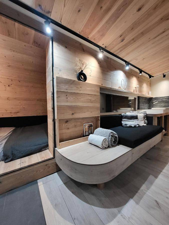 Gîte pour 2 personnes, avec jardin ainsi que sauna et vue, animaux acceptés