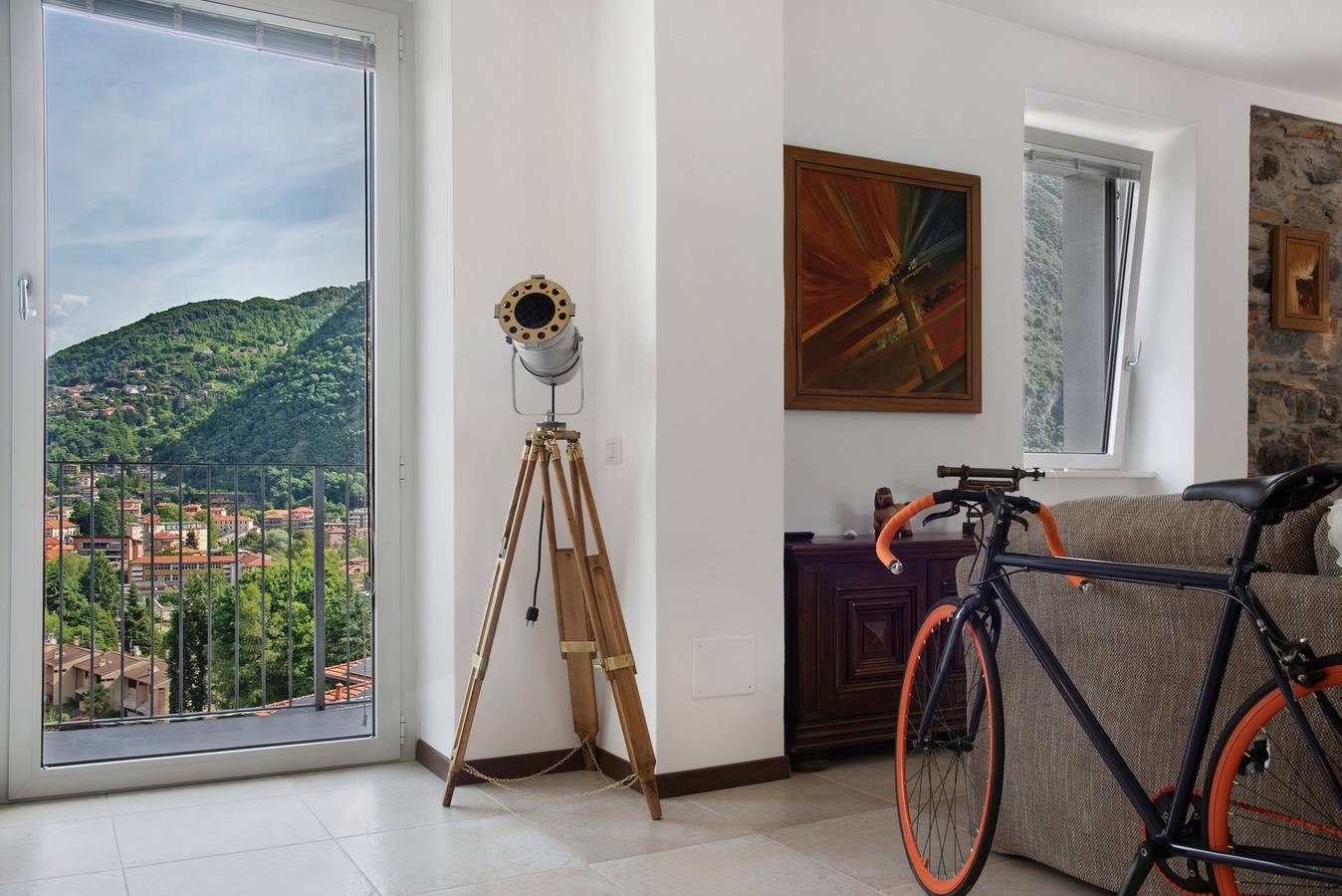 Ganze Wohnung, Wohnung 'Residenza La Fonte Primo Piano' mit privatem Balkon und Bergblick in Laveno-Mombello, Lago Maggiore (Lombardei)