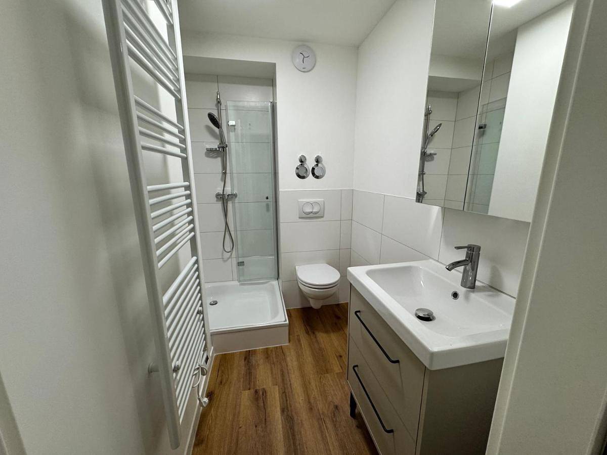 Ganze Wohnung, Ferienwohnung Hofgut Marburg Apartment 8 in Wehrda, Marburg