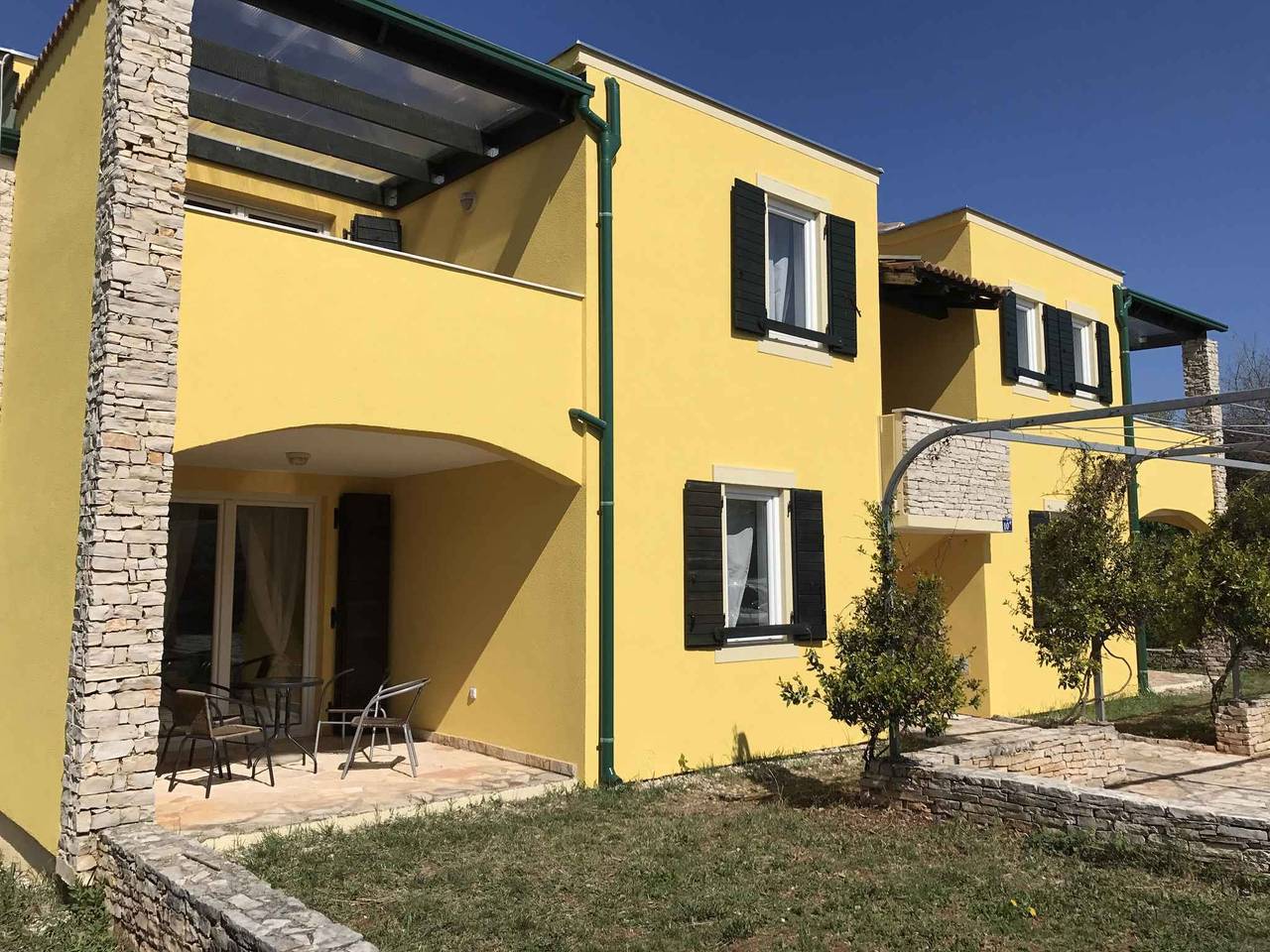Entire holiday apartment, Holiday apartment with balcony and air conditioning  in Umag, Umag Region