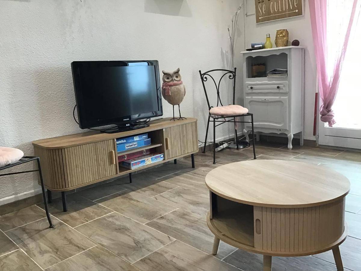 Two-Bedroom House in Saint-Aygulf, Frejus