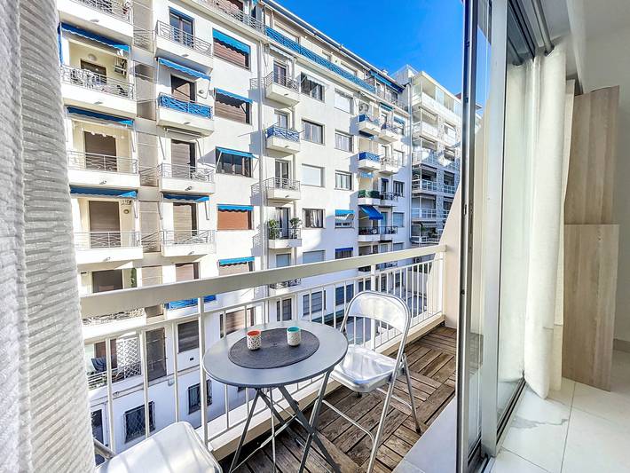 Gîte pour 2 personnes, avec balcon dans Office De Tourisme Et Des Congres De Nice - 4