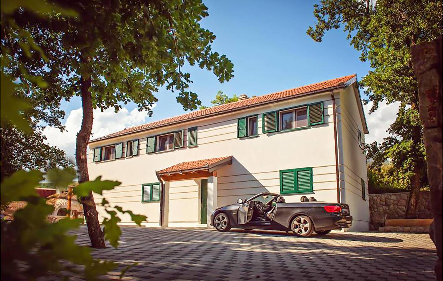 Gemütliche Ferienwohnung in der Nähe der Sehenswürdigkeiten von Imotski mit Pool und Parkplatz in Imotski, Makarska Riviera