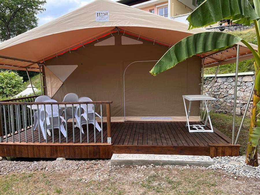 Camping Parc de Palétès - Canvas and wooden tent 4 persons - Lodge with Terrace in Saint-Girons, Parc naturel régional des Pyrénées ariégeoises