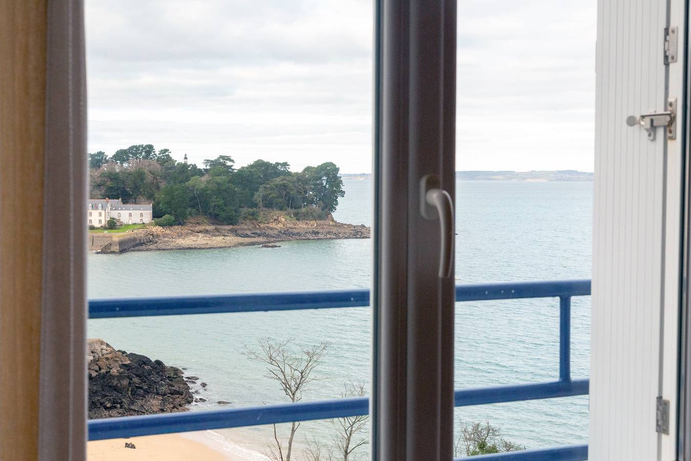 Apartamento entero, Con vistas al mar, apartamento 'Frente al Mar - 50m de la playa' in Douarnenez, Region de Quimper