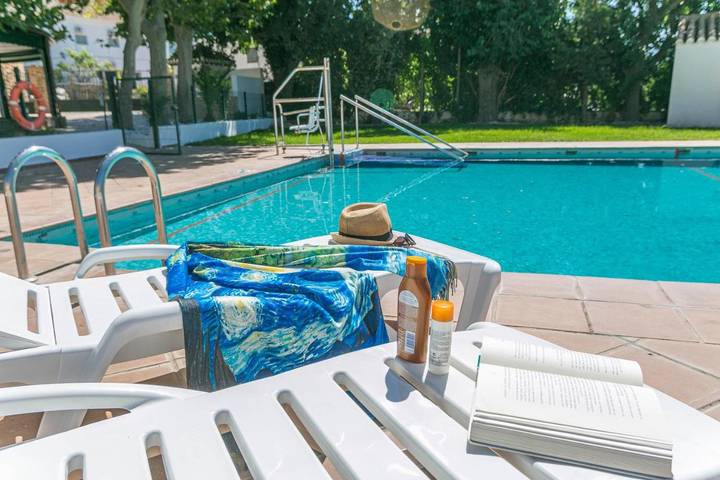 Casa de vacaciones para 9 personas, con piscina además de jardín y vistas - 1