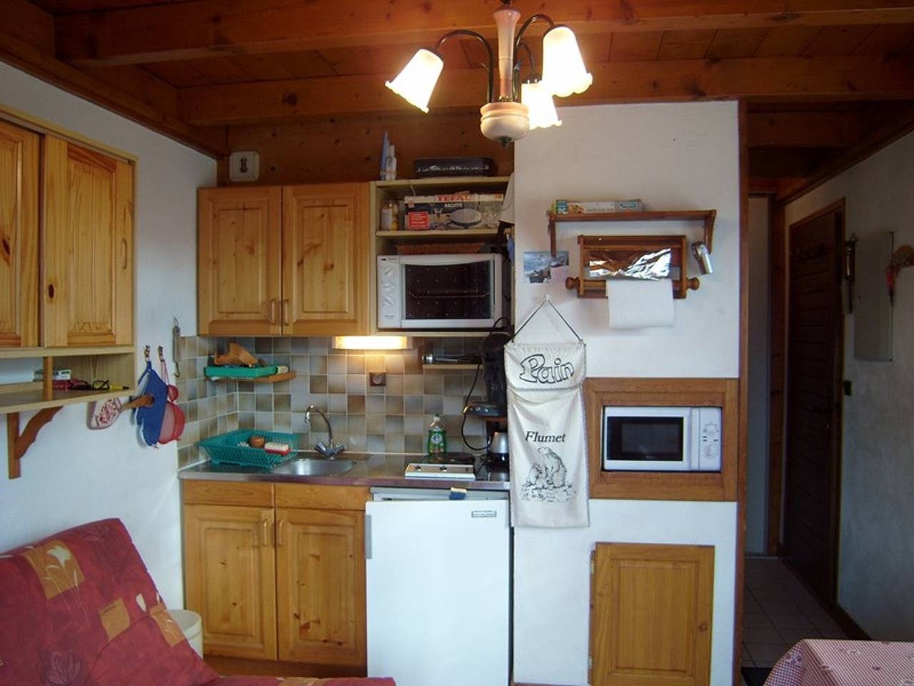 Studio entier, Studio cosy proche des pistes et du centre, parking couvert, casier à skis, idéal pour 4 personnes in Crest-Voland, Région d'Albertville