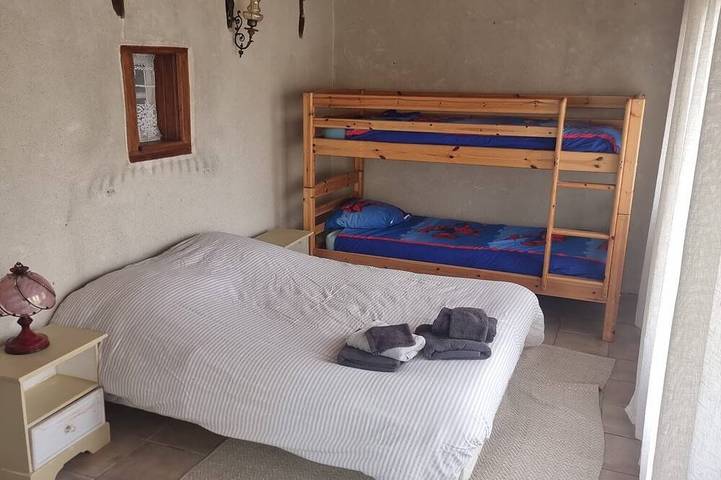 Location de vacances pour 4 personnes, avec jardin à Pleaux - 2