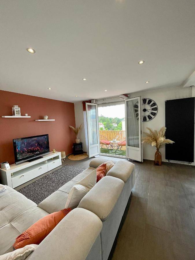 Gîte pour 4 personnes, avec jacuzzi et balcon à Bourg-lès-Valence - 2