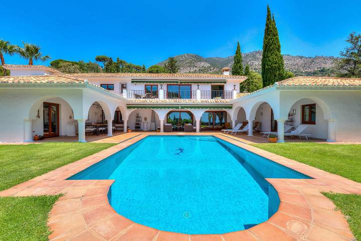 Villa 'Hacienda Del Cazador Luxury' with spectacular sea views in Mijas, Costa del Sol