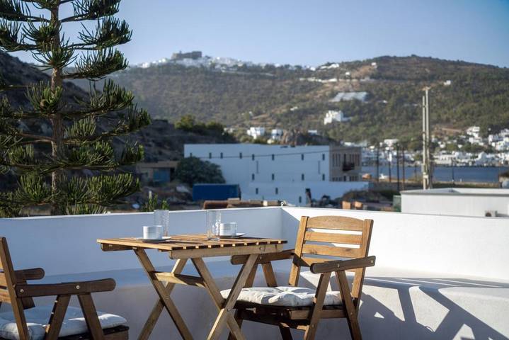 Gîte pour 2 personnes, avec jardin et vue dans Patmos - 3