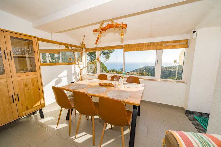 Villa Vista Lux  Private Urbanization With Pool And A C in Tossa de Mar, Costa Brava