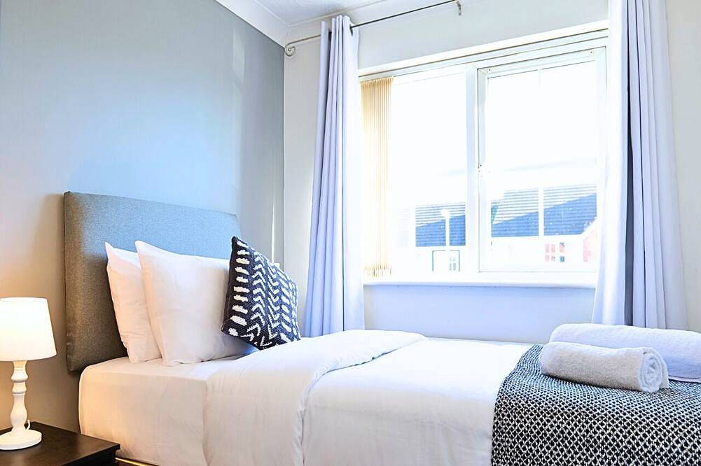 Central Peaceful Home with Parking, Wi-Fi & Garden in Stafford, Staffordshire