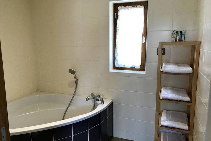 Gîte pour 4 personnes, avec terrasse, animaux acceptés à Montbeugny - 4