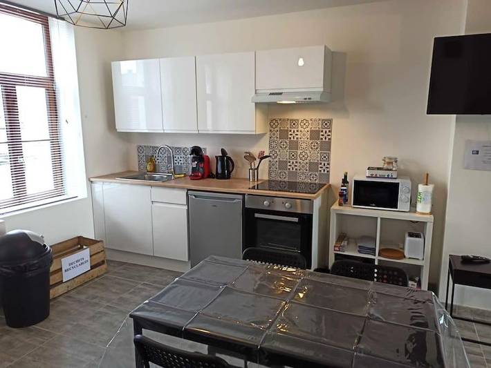 Gîte pour 4 personnes, avec vue et jardin, adapté aux familles dans Saint-Jans-Cappel - 2