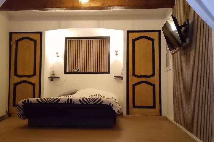 Gîte pour 2 personnes, animaux acceptés à Sainte-Anastasie-sur-Issole - 3