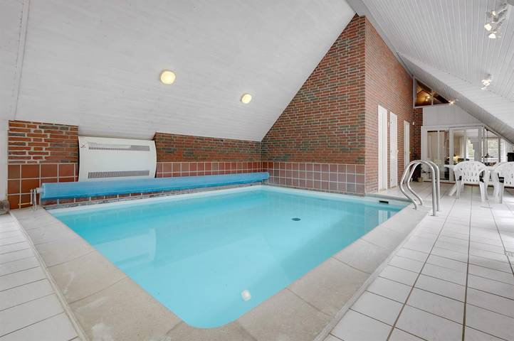 Ferienhaus für 12 Personen, mit Whirlpool und Sauna sowie Terrasse in Marielyst - 3