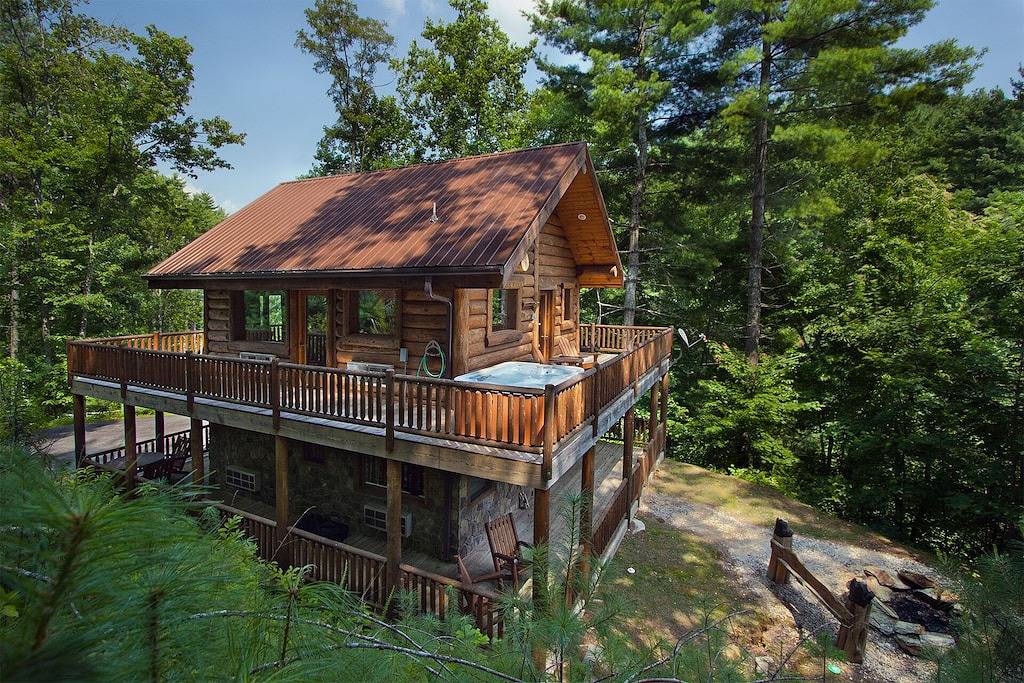Black Bear Pond log cabin in Almond (North Carolina), Fontana Lake