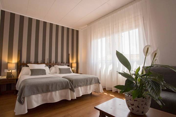 Apartamento para 10 personas, con Jacuzzi además de Terraza y Jardín en Tremp