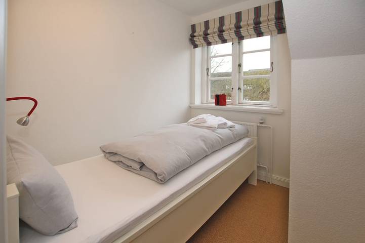 Ganze Wohnung, Ferienwohnung in Wrixum, mit 3- Zimmern auf 60m² im Reetdachhaus in Nordfriesische Inseln (Schleswig-Holstein) (Schleswig-Holstein), Wrixum
