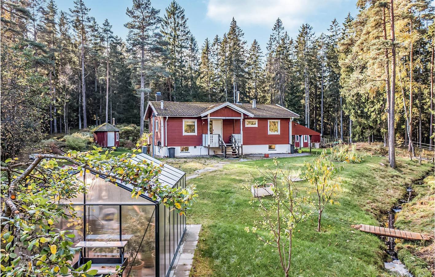 Hus för 10 Personer med trädgård in Orust