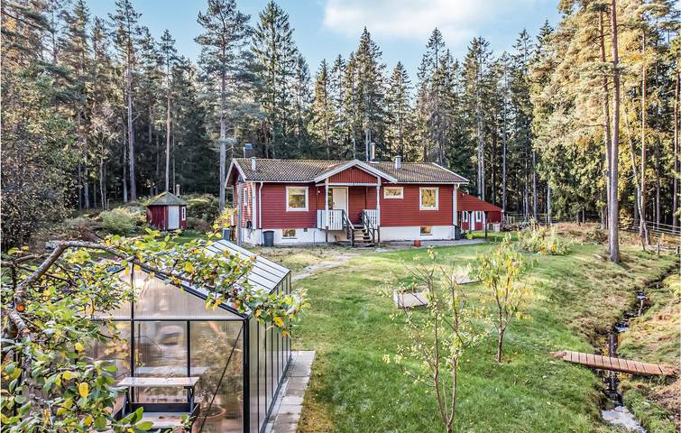 Ferienhaus für 10 Personen, mit Terrasse und Garten sowie Sauna, kinderfreundlich in Bohuslän - 2
