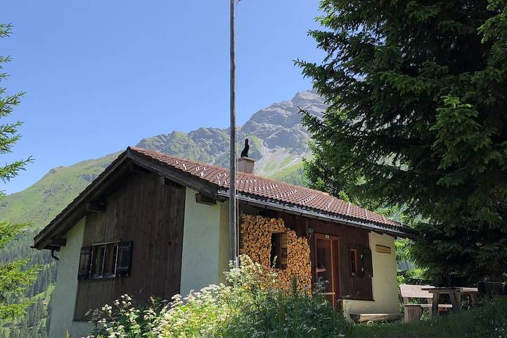 Ferienhaus für 4 Personen, mit Garten, mit Haustier in Surses