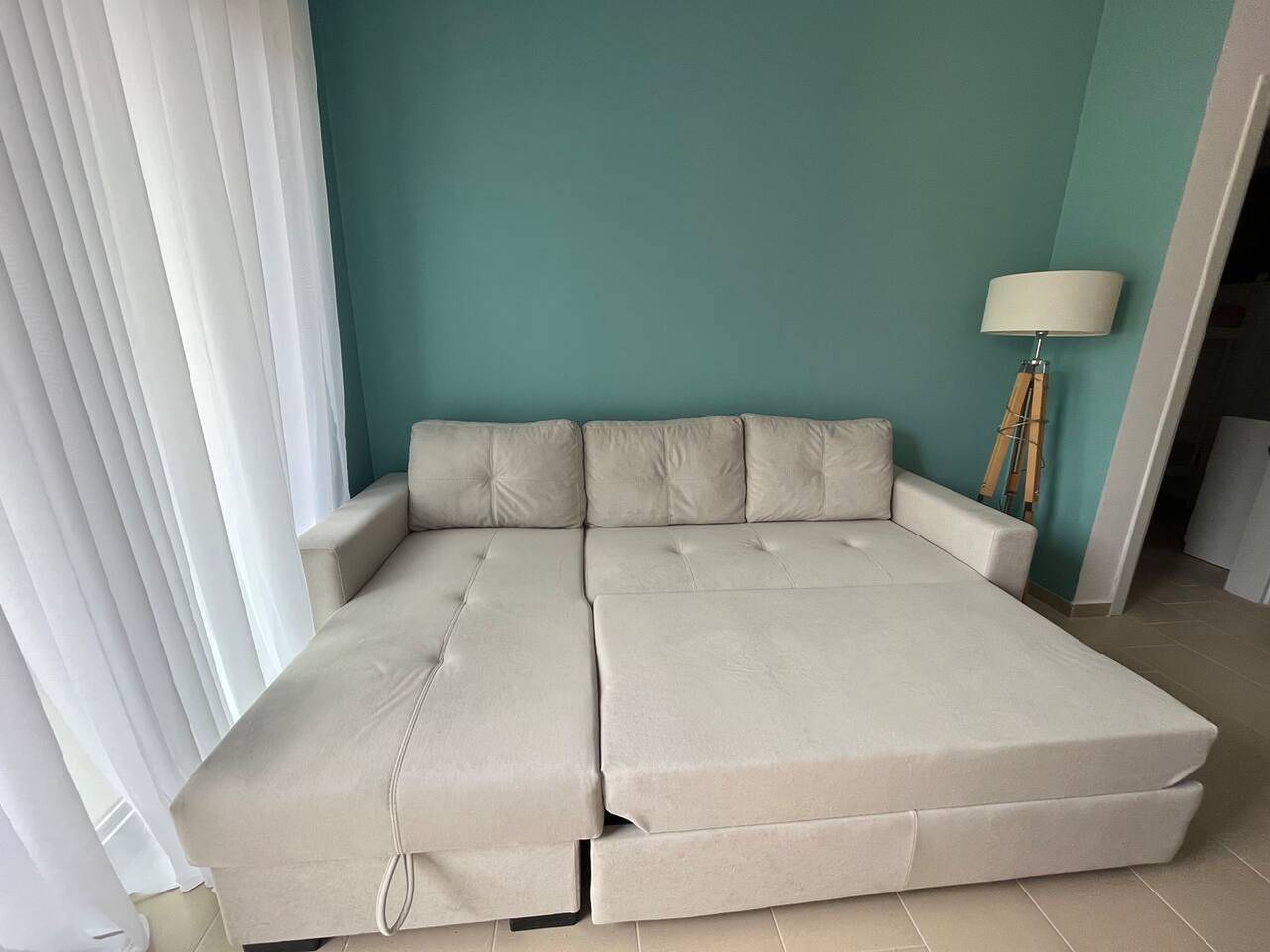 Apartamento entero, Sunny Apartment | 2Br in Vlorë in Vlorë (Ciudad), Vlorë