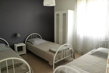 Location De Vacances pour 14 Personnes dans Saint-Étienne-des-Oullières, Région de Villefranche-sur-Saône, Photo 1