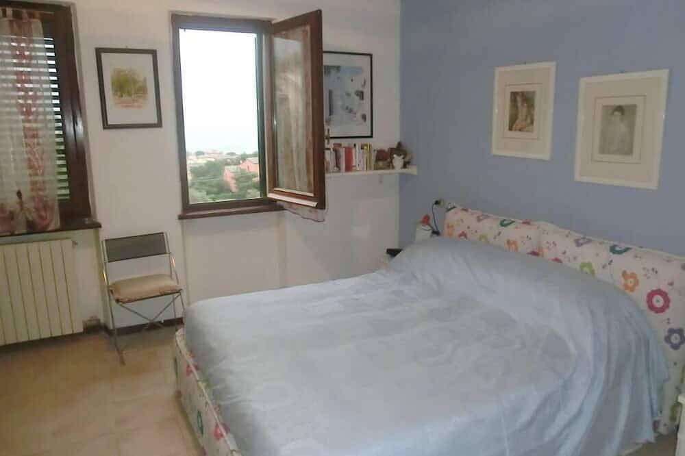 Villa mit Garten und herrlichem Meerblick. Parkplatz und kostenloses Wlan. in Monterosso al Mare, Monterosso al Mare Gemeinde