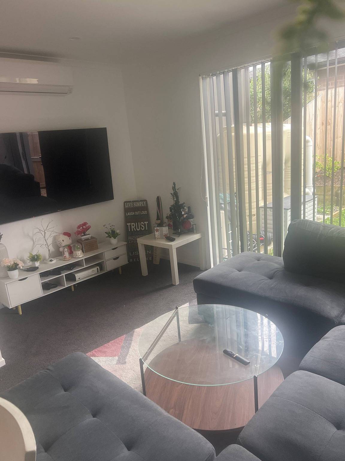 1 geräumiges Schlafzimmer in einem Haus mit 2 Schlafzimmern verfügbar in Auckland, Auckland Council