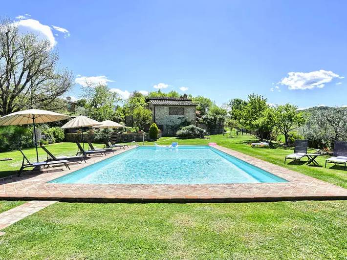 Villa per 10 persone, con giardino e piscina in San Gimignano