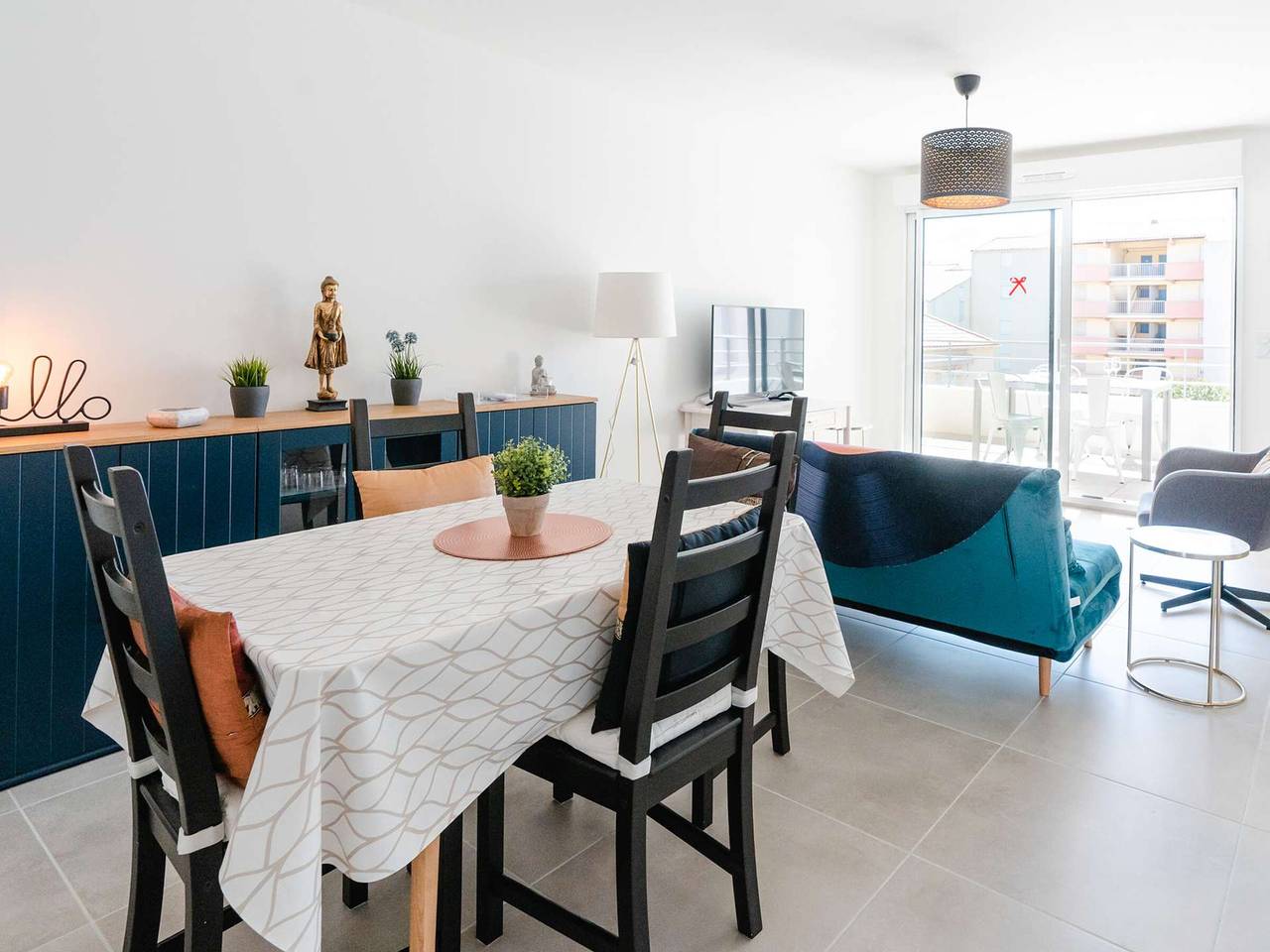 Ganze Wohnung, Klimatisierte 3-Zimmer-Wohnung, 300m vom Strand, neues Gebäude, Wlan inklusive in Narbonne Plage, Narbonne