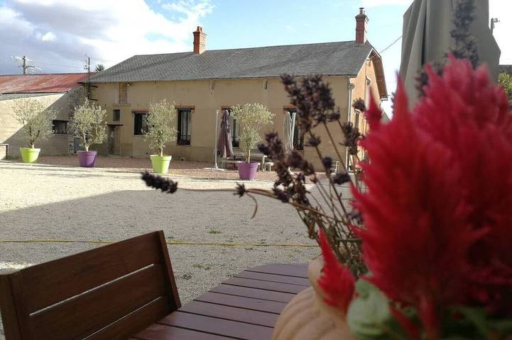 Maison de vacances pour 15 personnes, avec sauna et jacuzzi ainsi que terrasse et jardin dans Seine-et-Marne