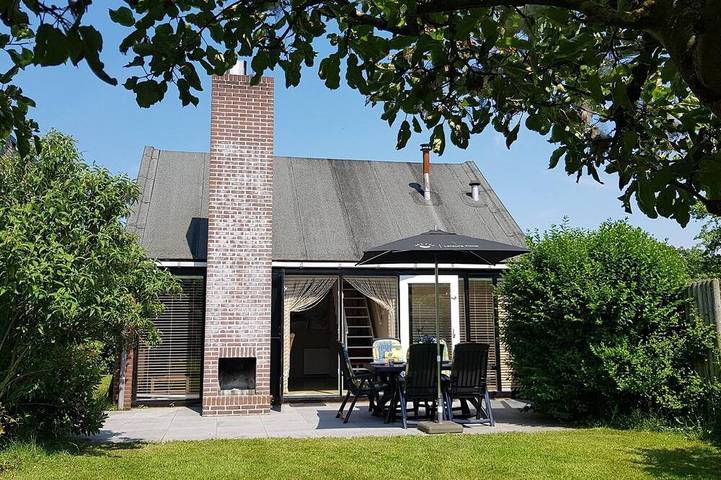 Ferienhaus für 5 Personen, mit Terrasse und Pool in Westenschouwen