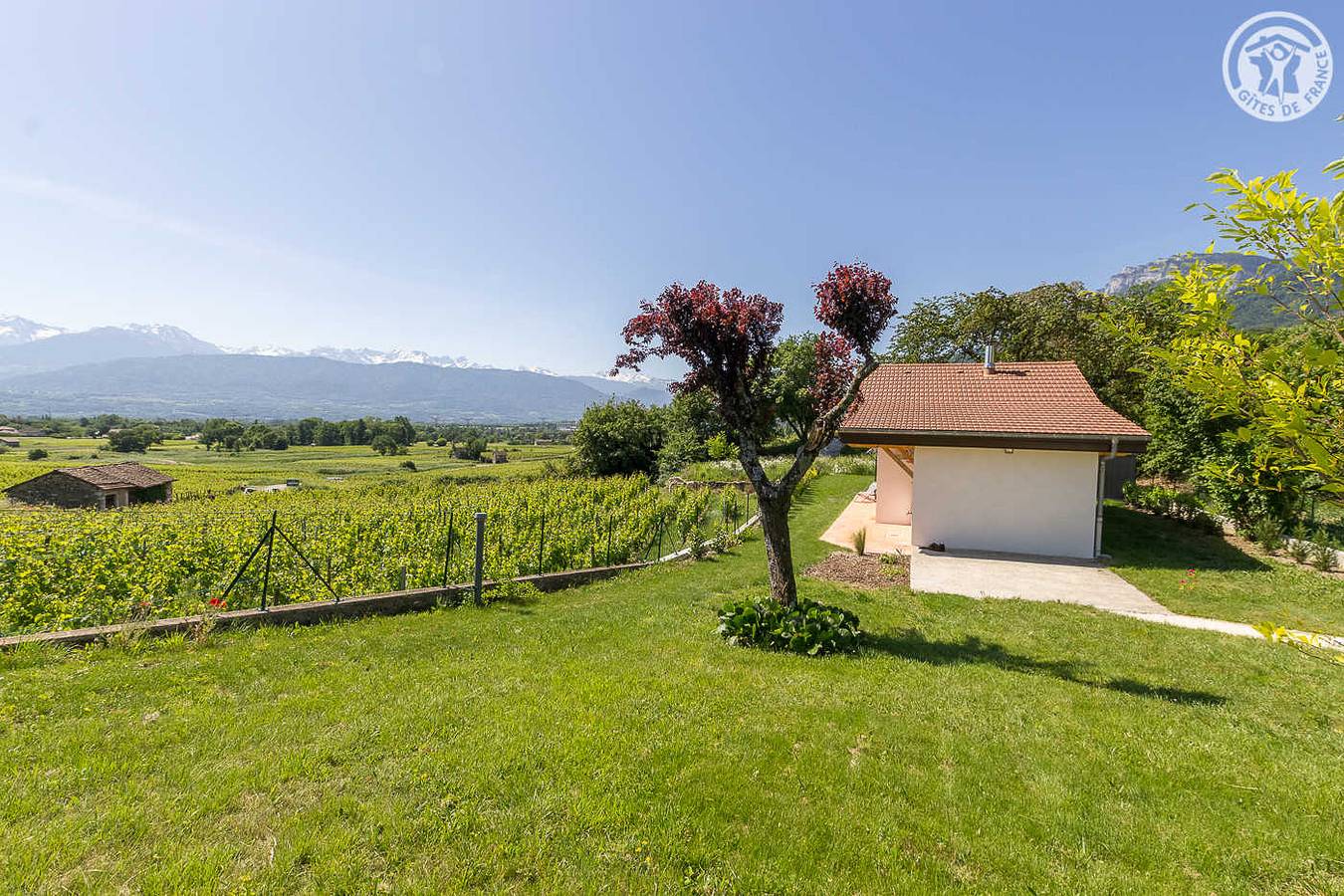 Gite Du Rocher in Porte-de-Savoie, Chambéry region