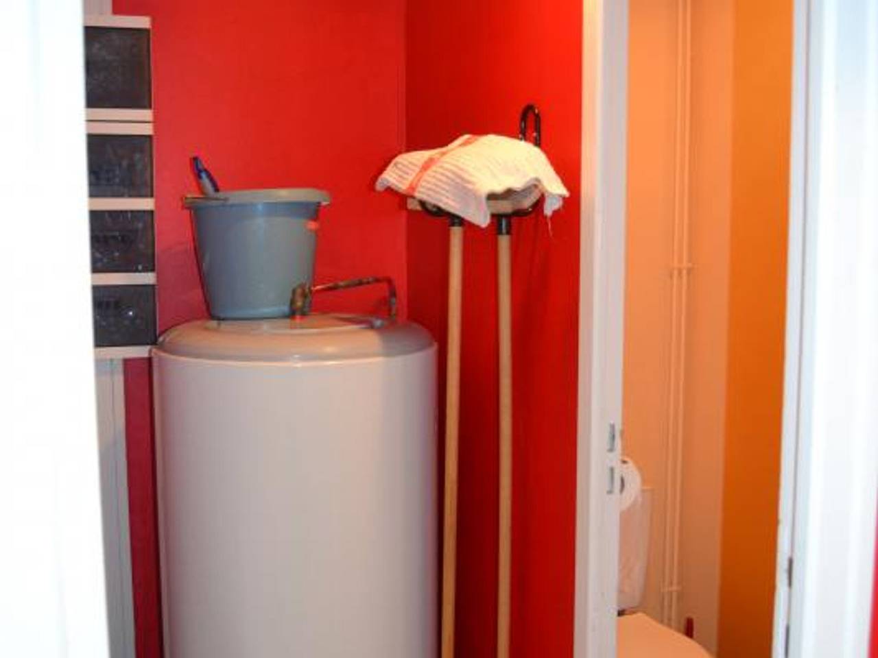 Gouville-sur-Mer: House for 5, Pets Allowed, Parking in Gouville-sur-Mer, Coutances