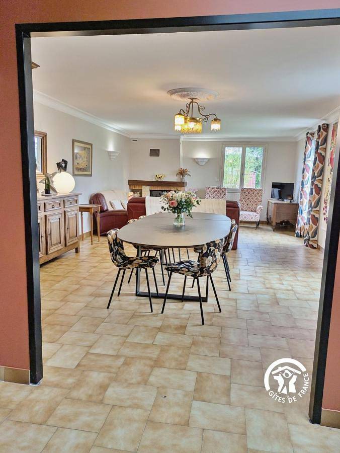 Location de vacances pour 10 personnes, avec jardin et piscine à Niafles - 4