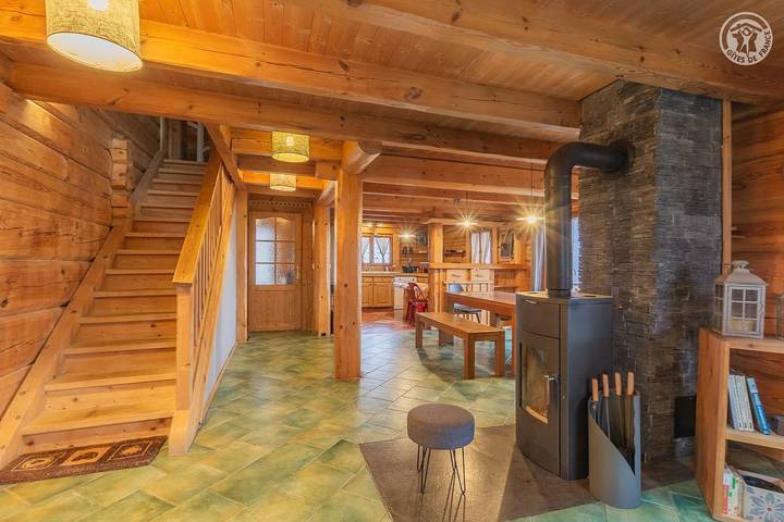 Gîte pour 10 personnes, avec jardin et terrasse à Queige - 4