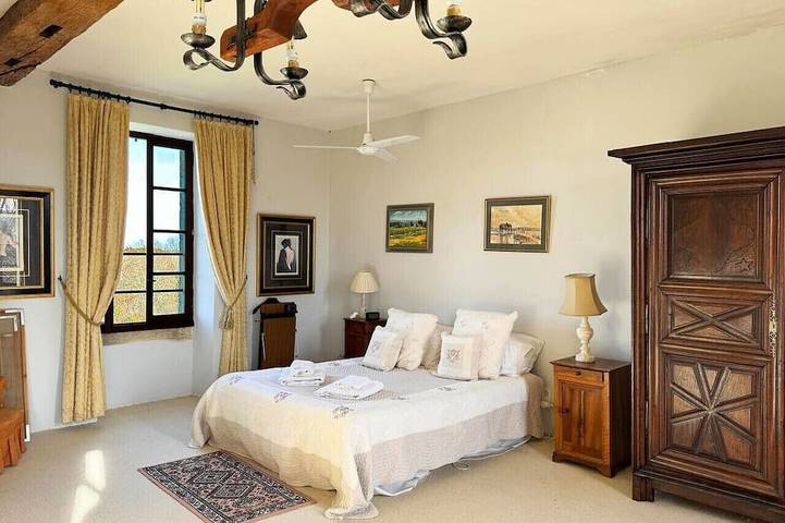 Location de vacances pour 8 personnes, avec terrasse, animaux acceptés à Pellegrue - 2