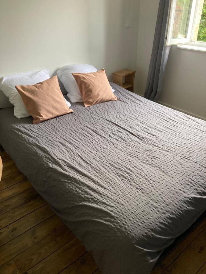 Gîte pour 2 personnes, avec terrasse à Saint-Pantaléon-de-Larche - 2